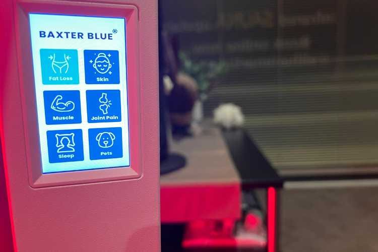 Red Light Therapy Panel Interface – Eltham Wellness Centre Close-up of the Baxter Blue red light therapy panel interface showing targeted settings for fat loss, skin health, muscle recovery, joint pain, sleep, and pets.